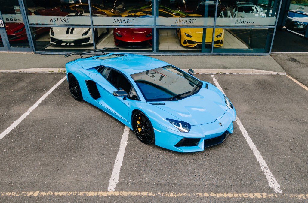 2013 LAMBORGHINI AVENTADOR COUPE, 17/20