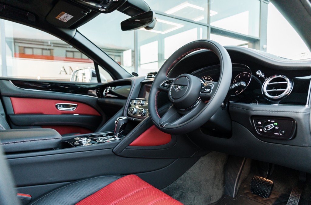 2021 BENTLEY BENTAYGA, 4/20