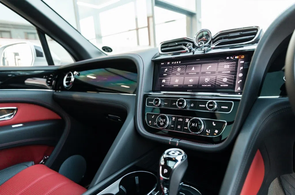 2021 Bentley Bentayga interior, Red and Black Leather