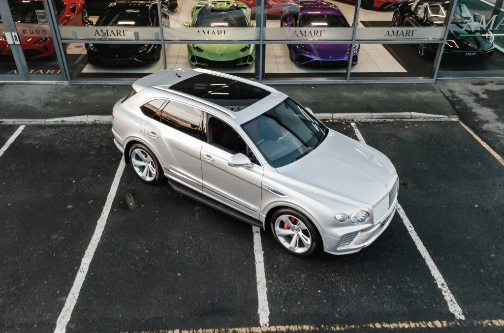 2021 Bentley Bentayga for sale, exterior, Moonbeam Silver