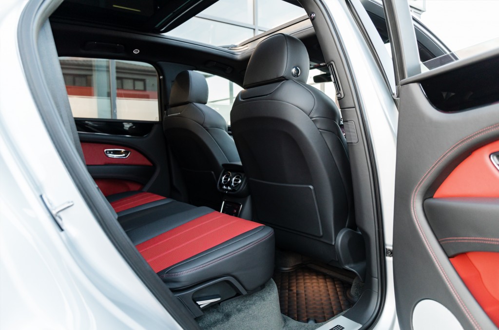2021 BENTLEY BENTAYGA, 16/20