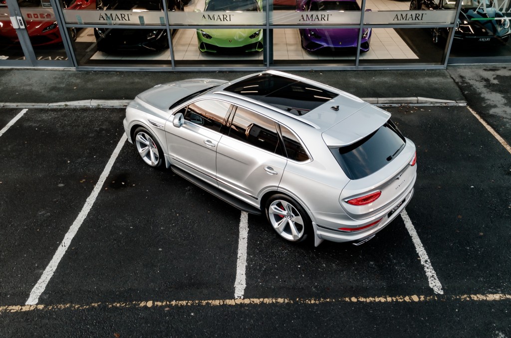2021 BENTLEY BENTAYGA, 17/20