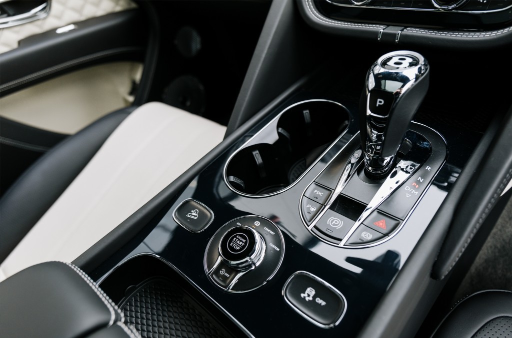 2020 BENTLEY BENTAYGA, 6/20
