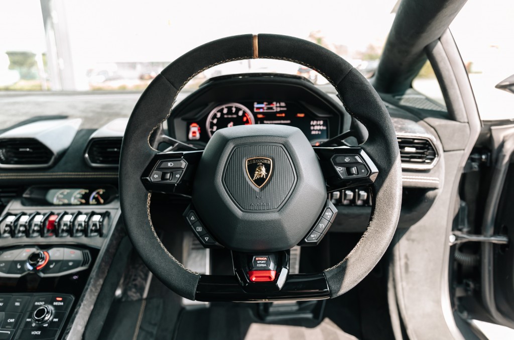2017 LAMBORGHINI HURACAN PERFORMANTE, 4/20