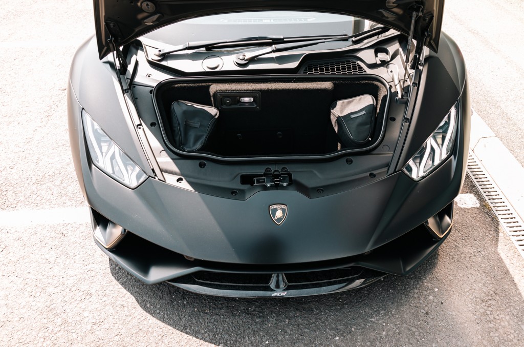 2017 LAMBORGHINI HURACAN PERFORMANTE, 10/20