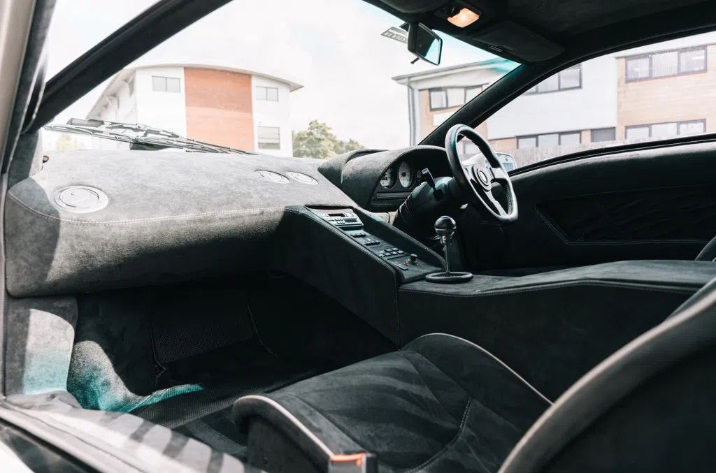 1997 Lamborghini Diablo SV interior, dashboard, Black Alcantara