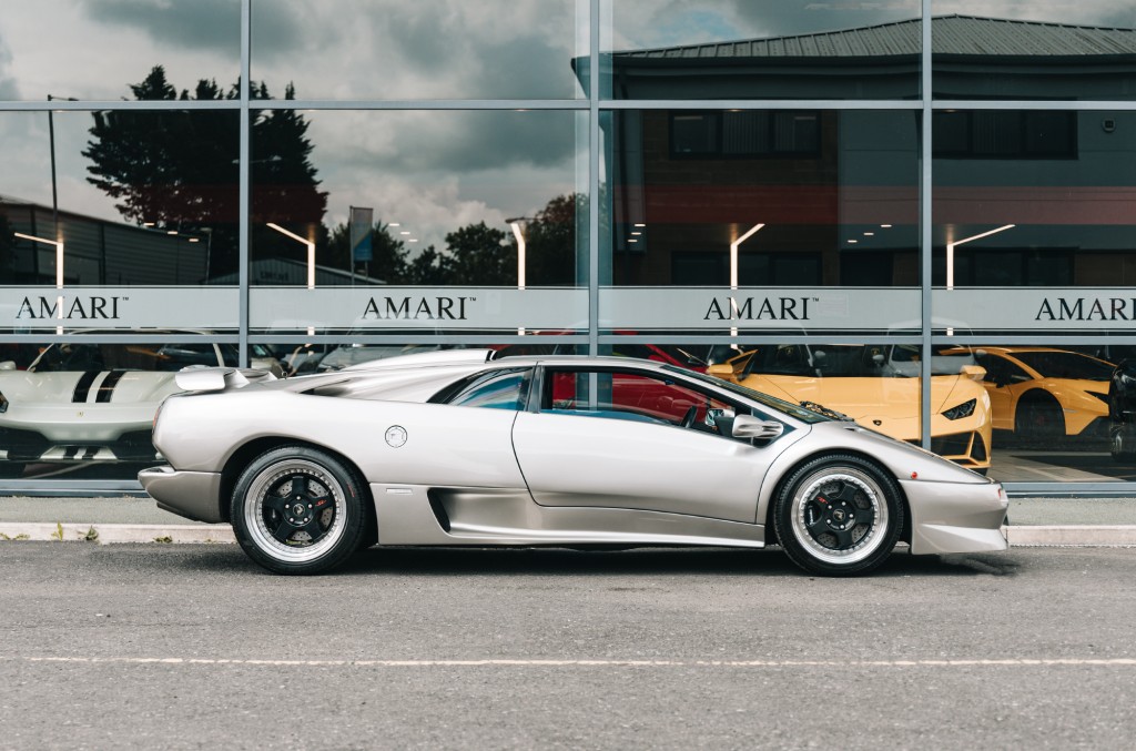 1997 LAMBORGHINI DIABLO SV, 7/20