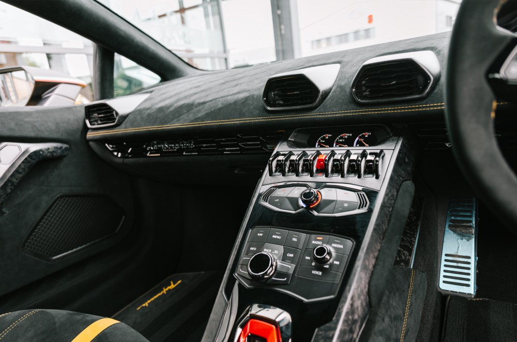 2018 LAMBORGHINI HURACAN PERFORMANTE, 6/20