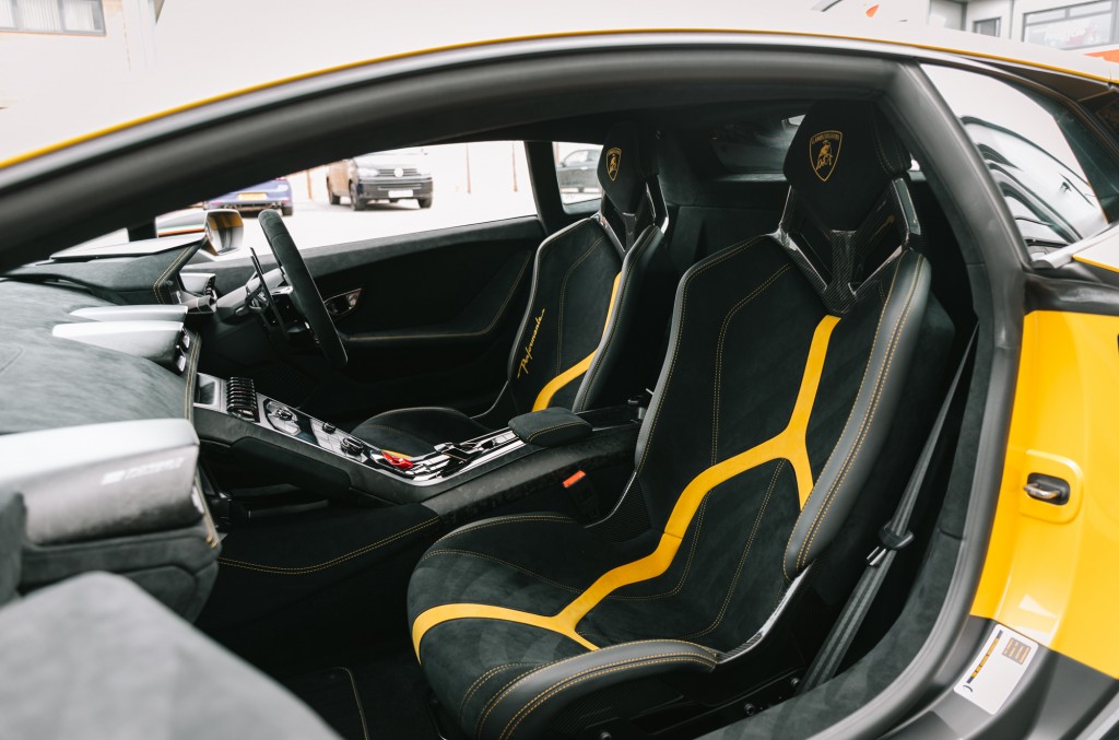 2018 LAMBORGHINI HURACAN PERFORMANTE, 10/20