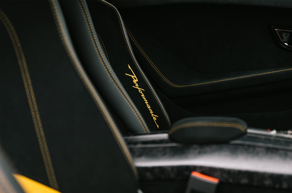 2018 LAMBORGHINI HURACAN PERFORMANTE, 12/20