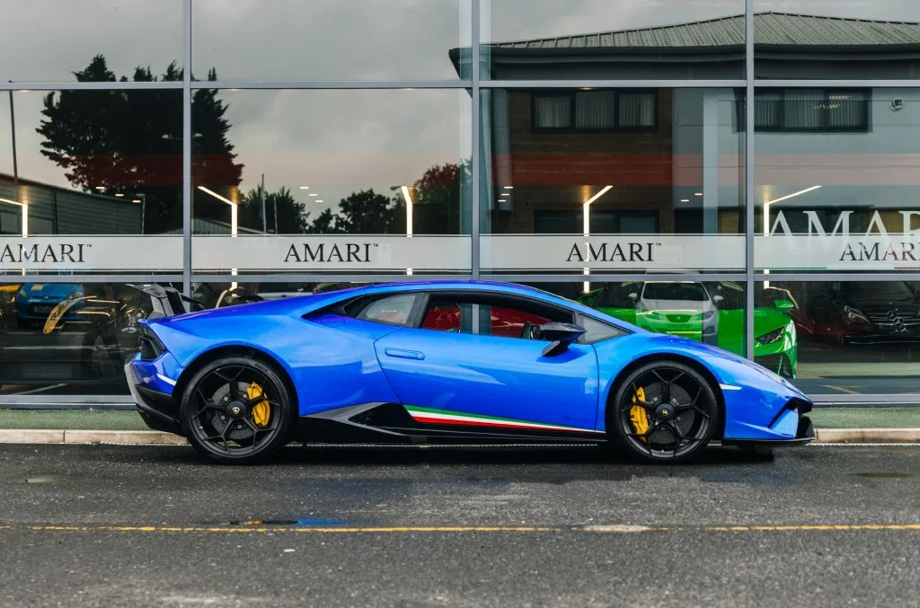 2018 Lamborghini Huracan Performante for sale, exterior, Blu Wathys