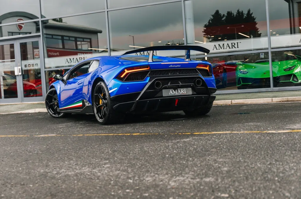 2018 Lamborghini Huracan Performante for sale, exterior, Blu Wathys