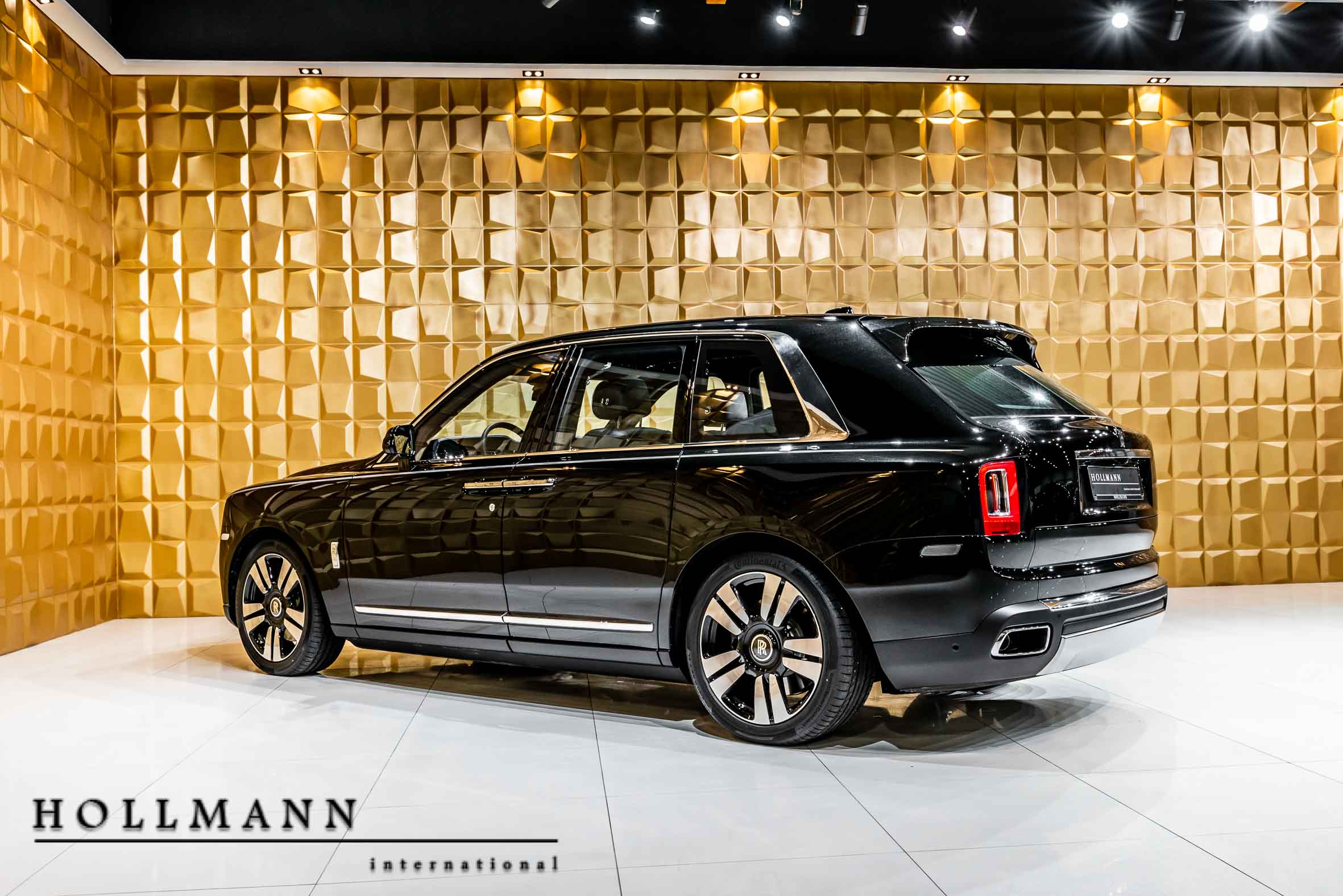 2019 ROLLS-ROYCE CULLINAN, 7/20