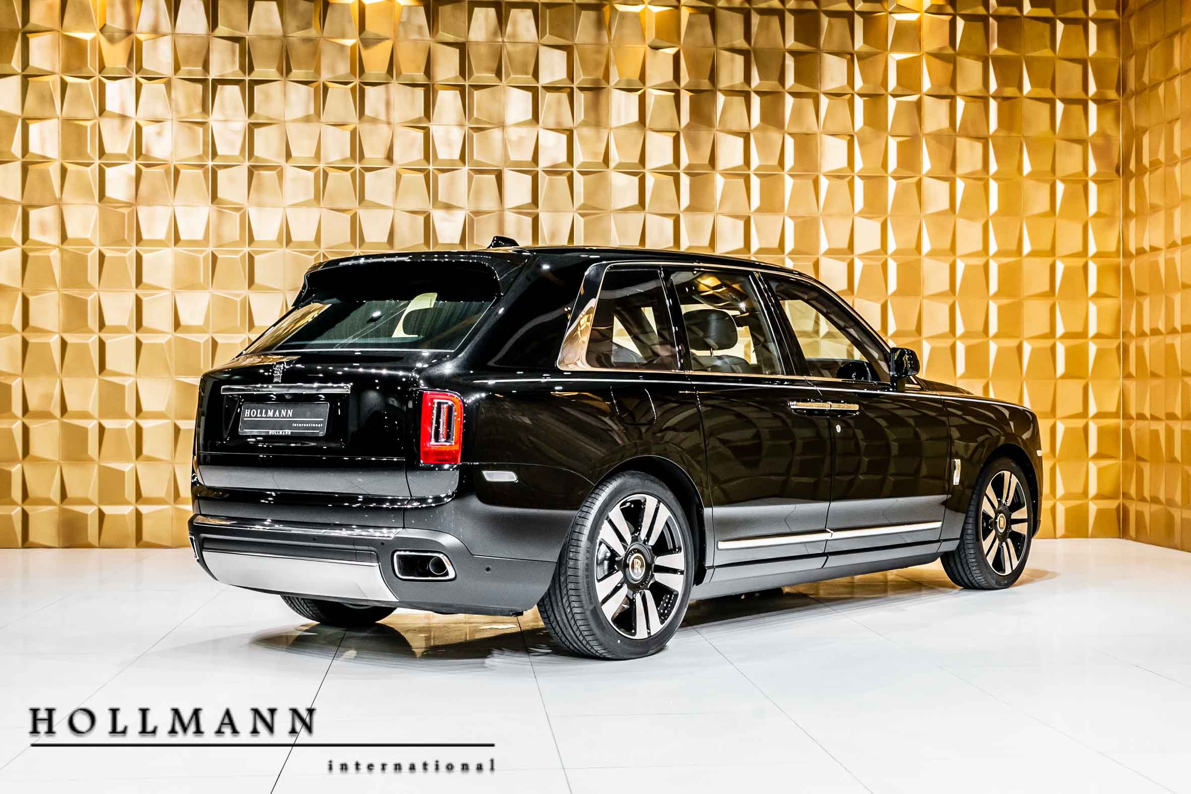 2019 ROLLS-ROYCE CULLINAN, 9/20