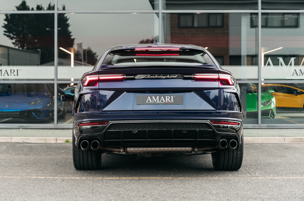 2020 LAMBORGHINI URUS, 8/18