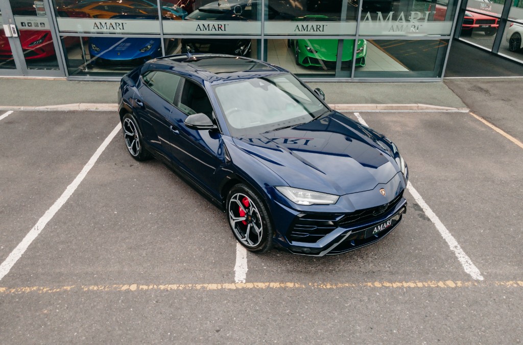 2020 LAMBORGHINI URUS, 9/18
