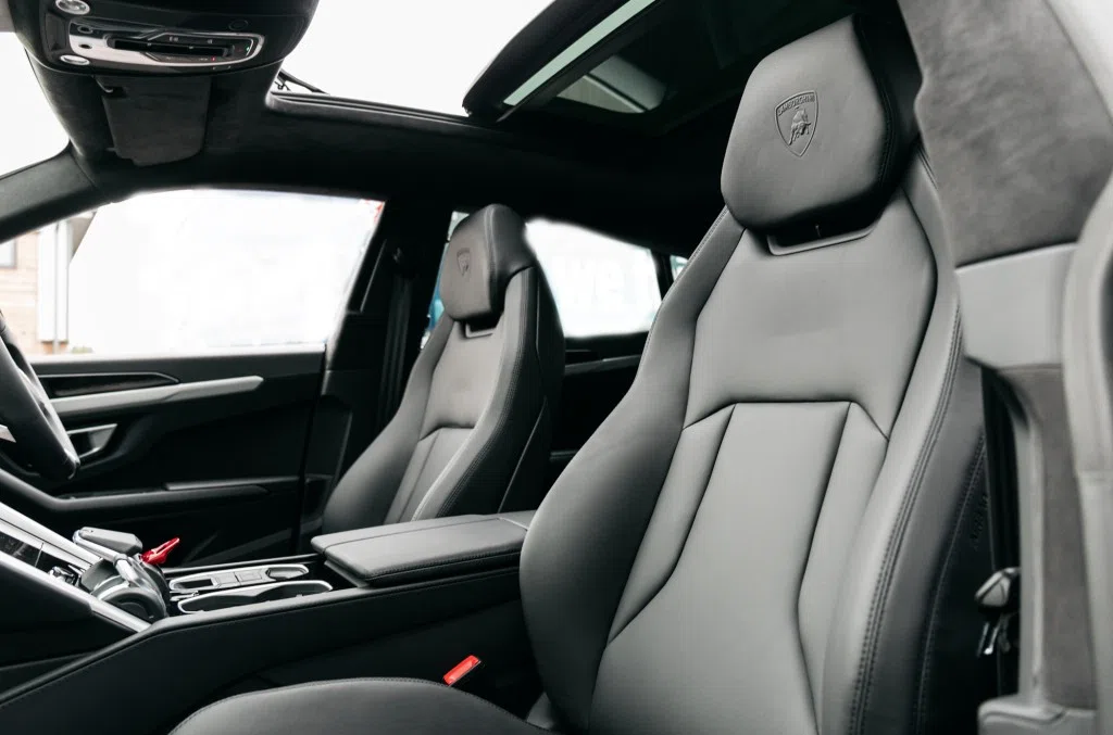 2020 Lamborghini Urus interior, seats, Nero Ade