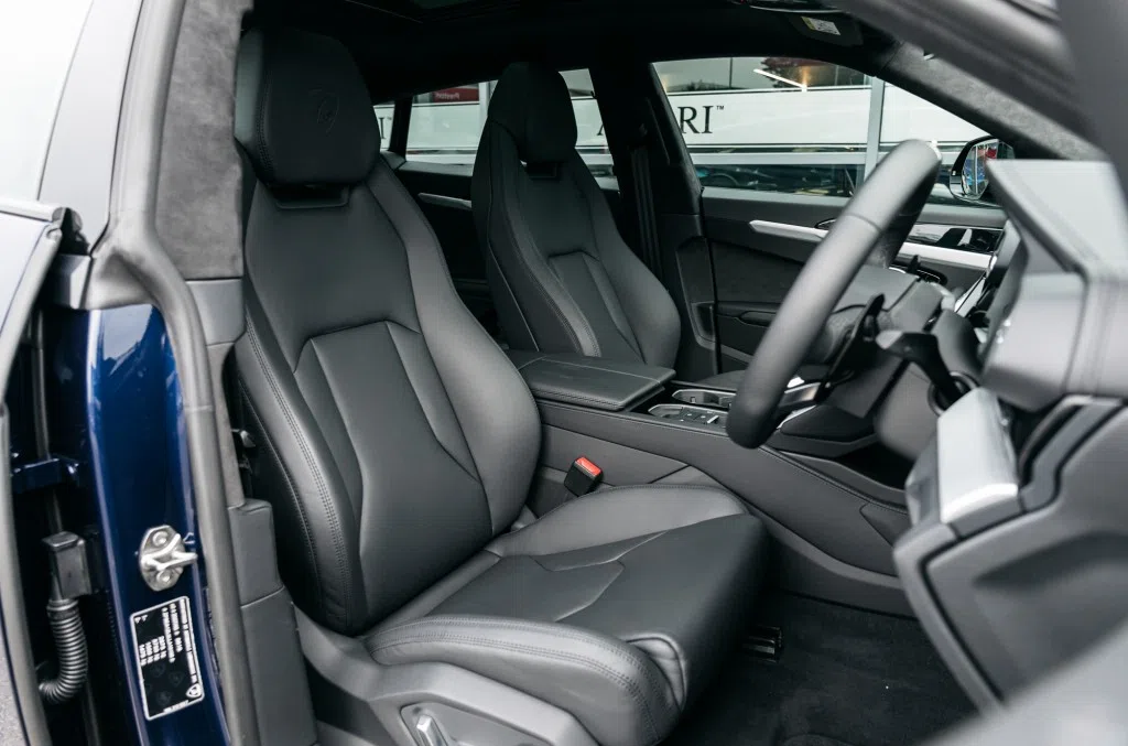 2020 Lamborghini Urus interior, seats, Nero Ade