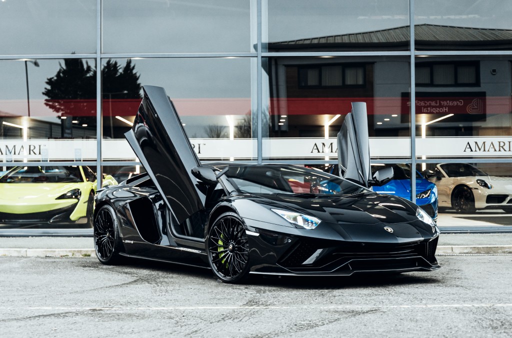 2017 LAMBORGHINI AVENTADOR S