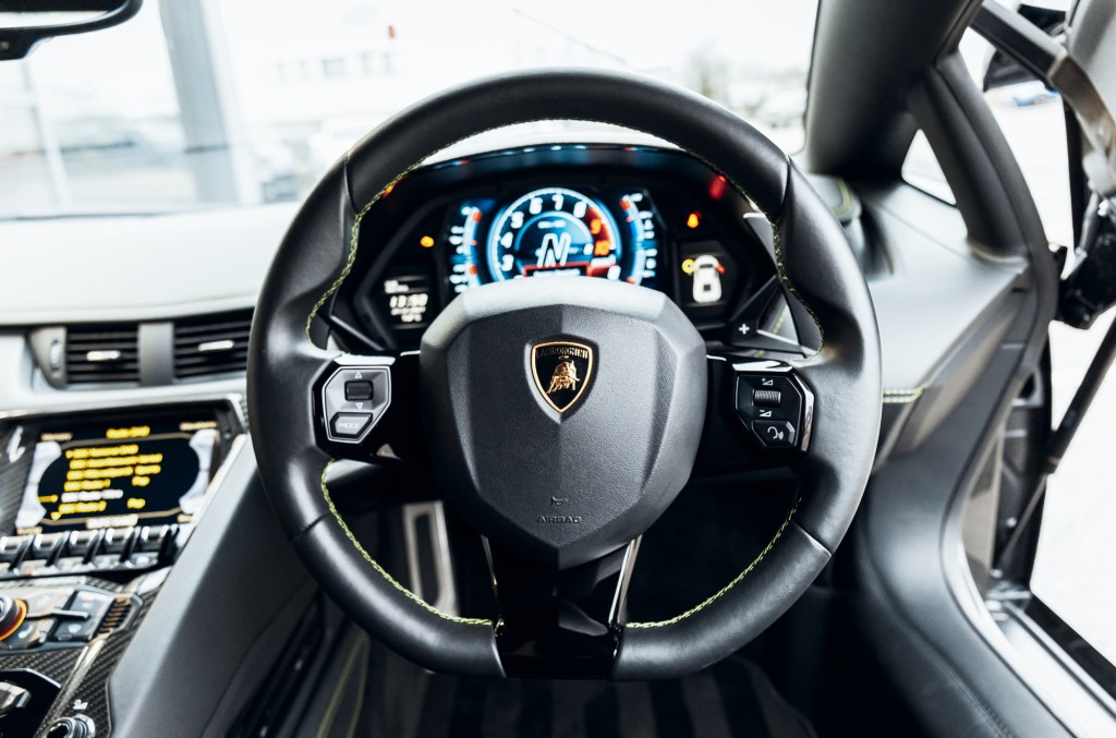 2017 LAMBORGHINI AVENTADOR S, 4/18