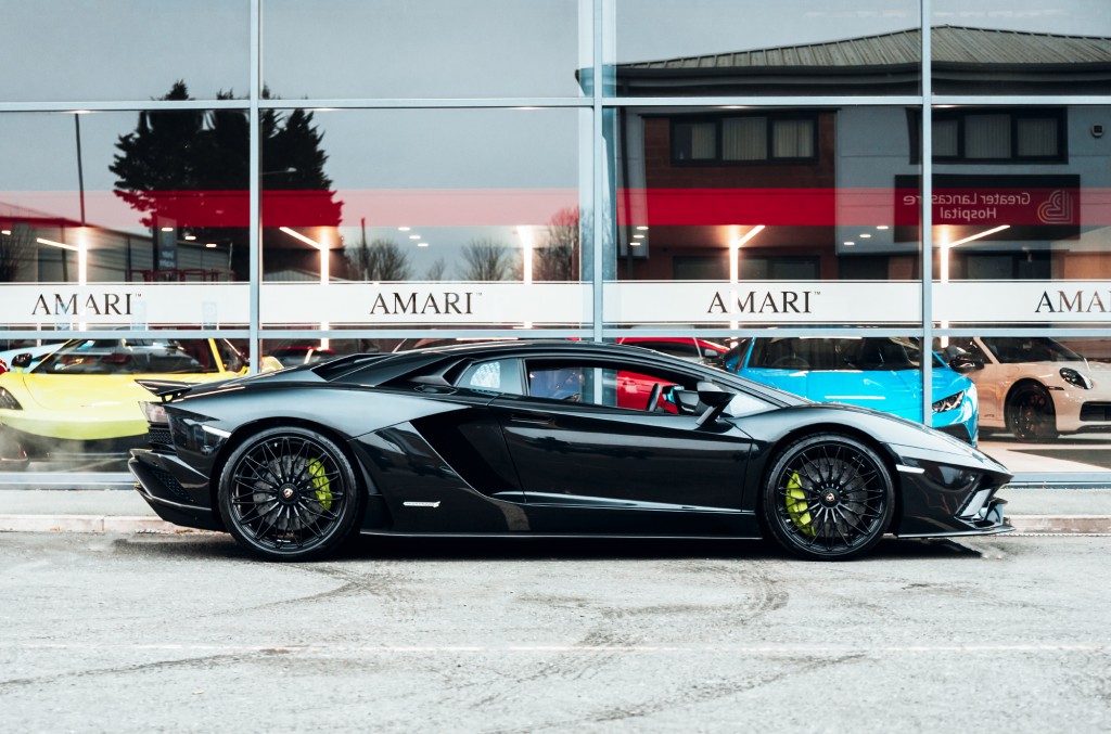 2017 LAMBORGHINI AVENTADOR S, 7/18