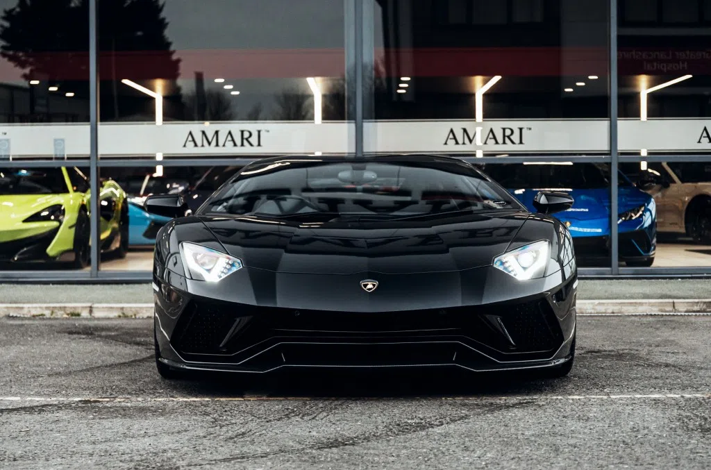 2017 Lamborghini Aventador S for sale, exterior, Nero Pegaso