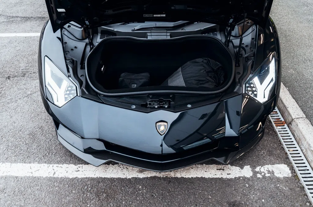 2017 Lamborghini Aventador S for sale, exterior, Nero Pegaso
