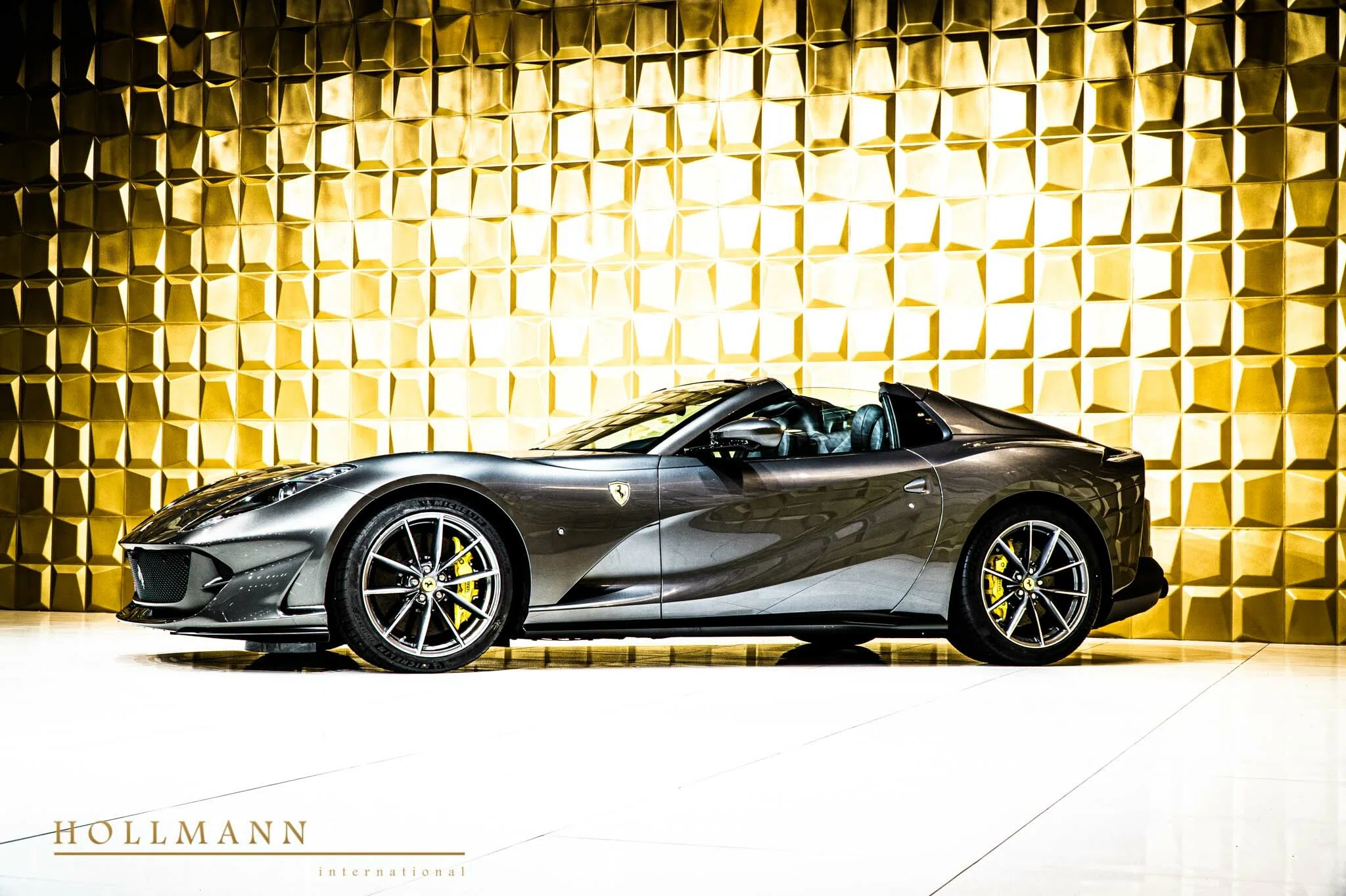 2021 Ferrari 812 GTS for sale, exterior, Grigio Silverstone