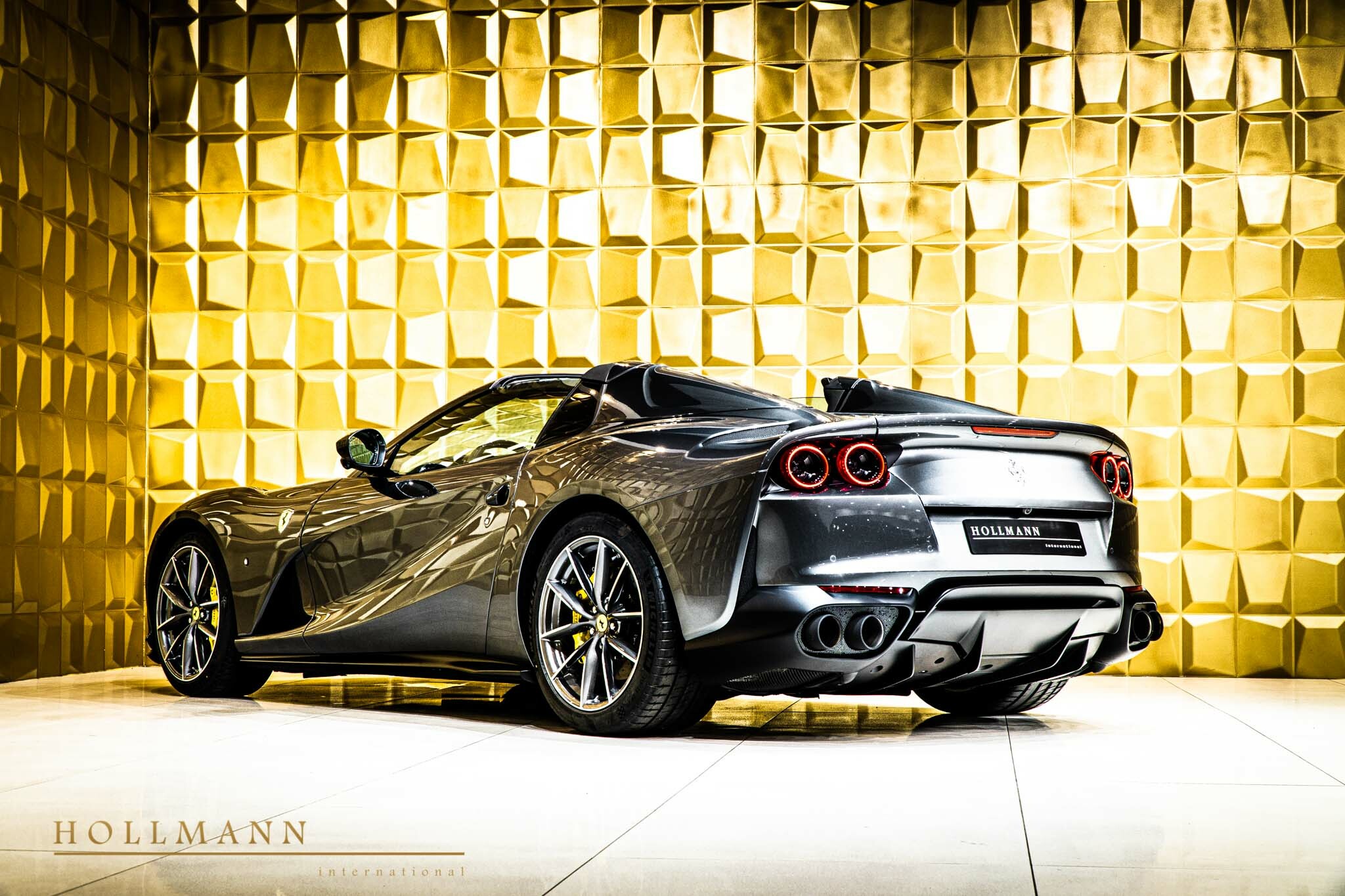 2021 Ferrari 812 GTS, 5/17