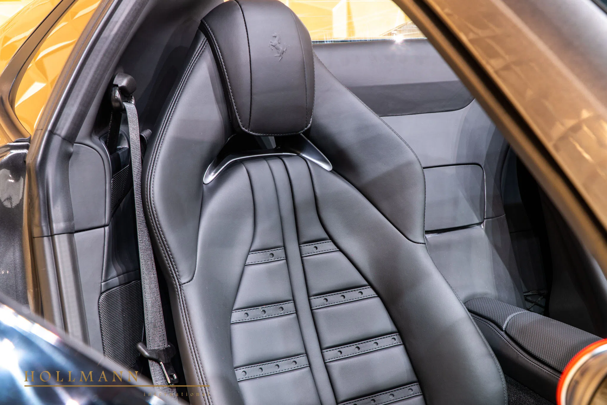 2021 Ferrari 812 GTS interior, seats, Nero Black