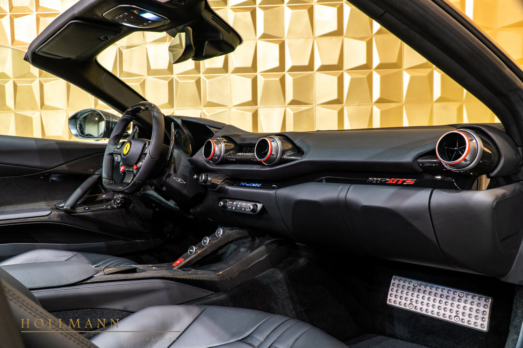 2021 Ferrari 812 GTS, 10/17