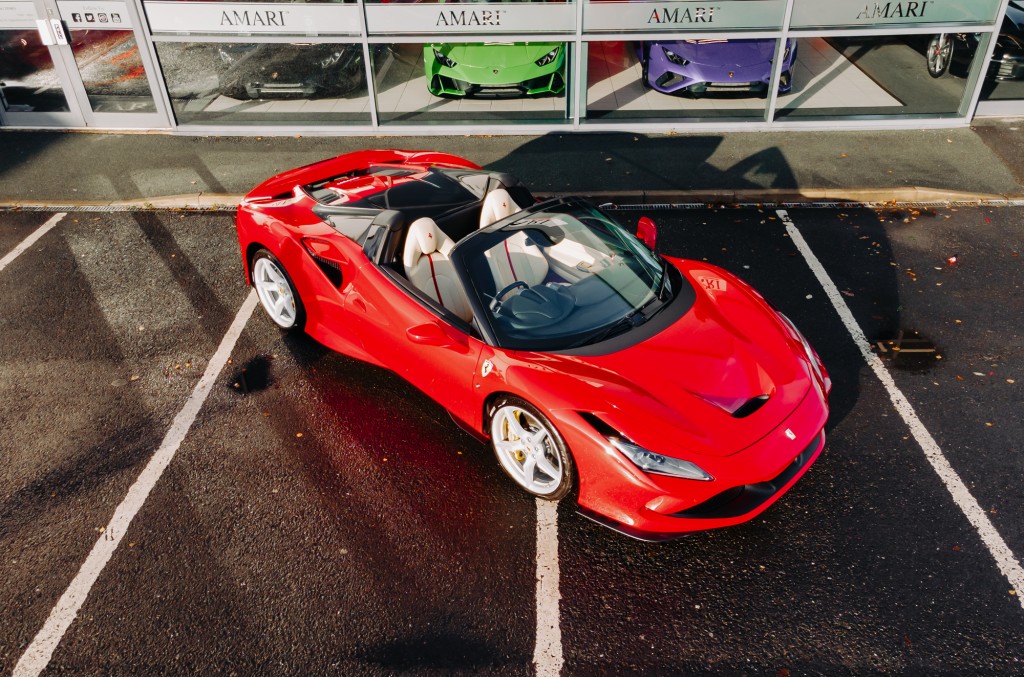 2021 FERRARI F8 SPIDER, 2/19