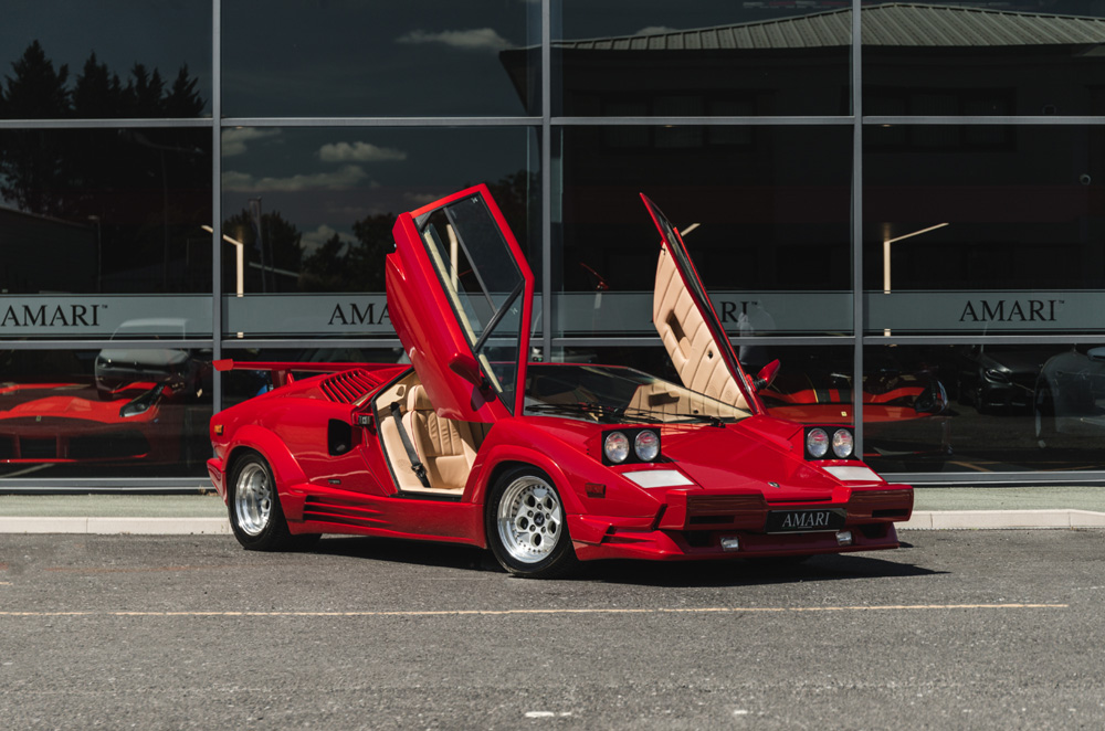 1990 LAMBORGHINI COUNTACH 25TH ANNIVERSARY
