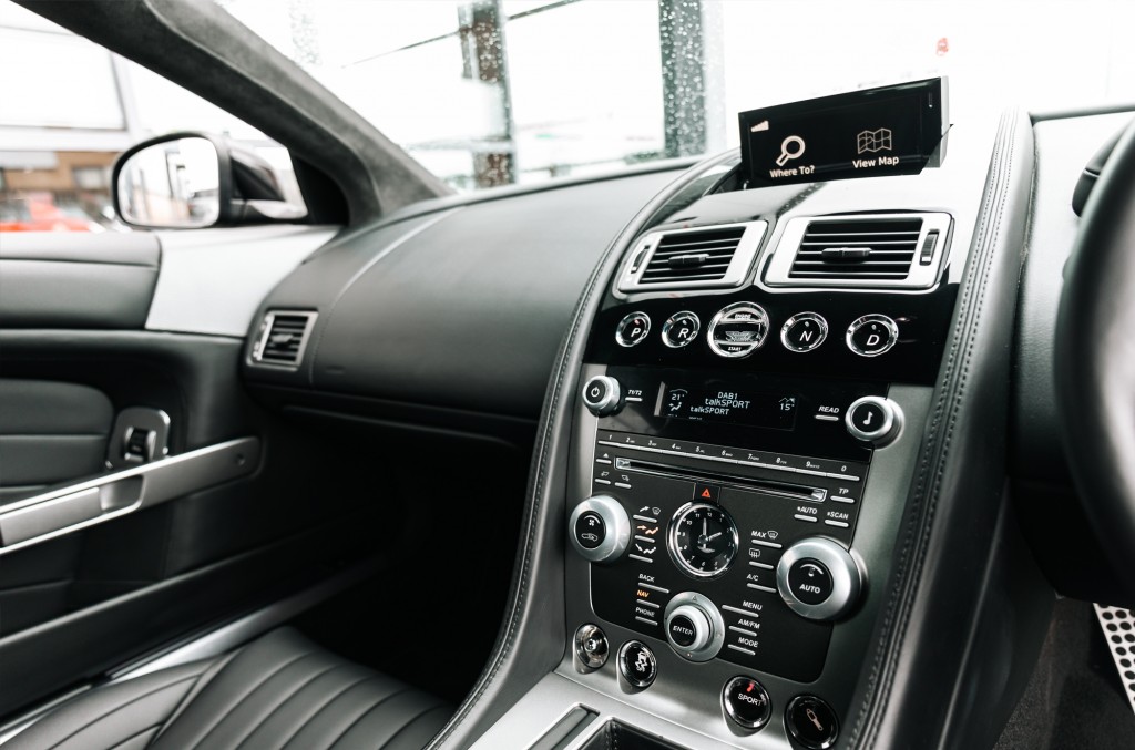 2016 ASTON MARTIN VENGEANCE VOLANTE, 3/20