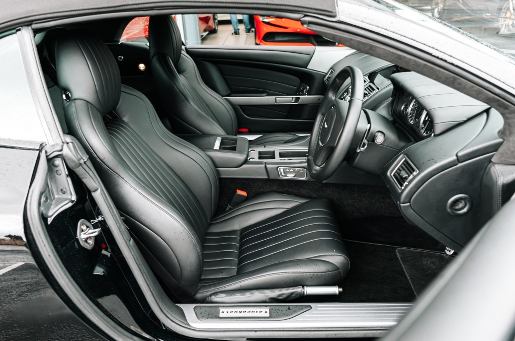 2016 ASTON MARTIN VENGEANCE VOLANTE, 9/20