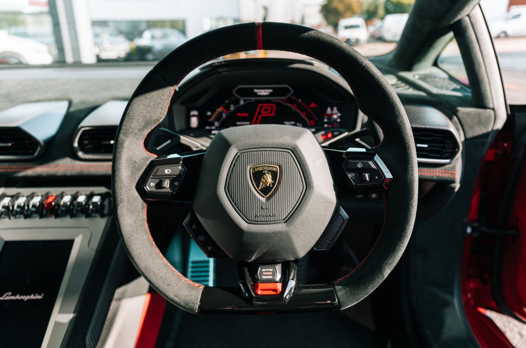 2021 LAMBORGHINI HURACAN STO, 5/20