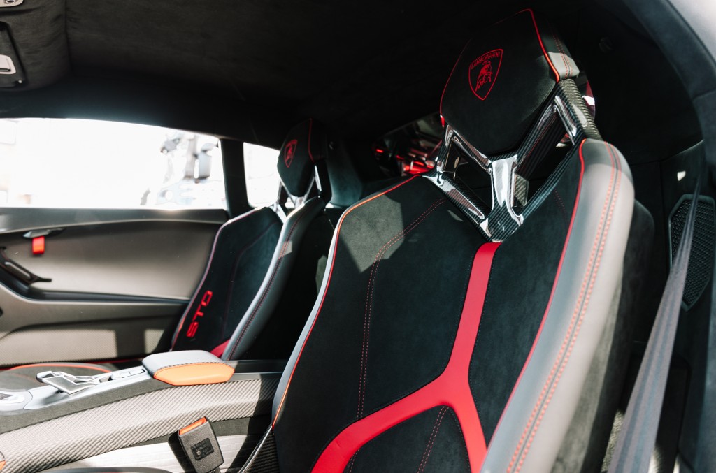 2021 LAMBORGHINI HURACAN STO, 10/20