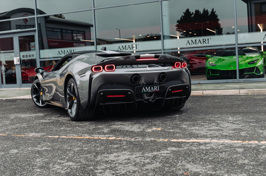 2021 Ferrari SF90 Stradale Assetto, 8/20