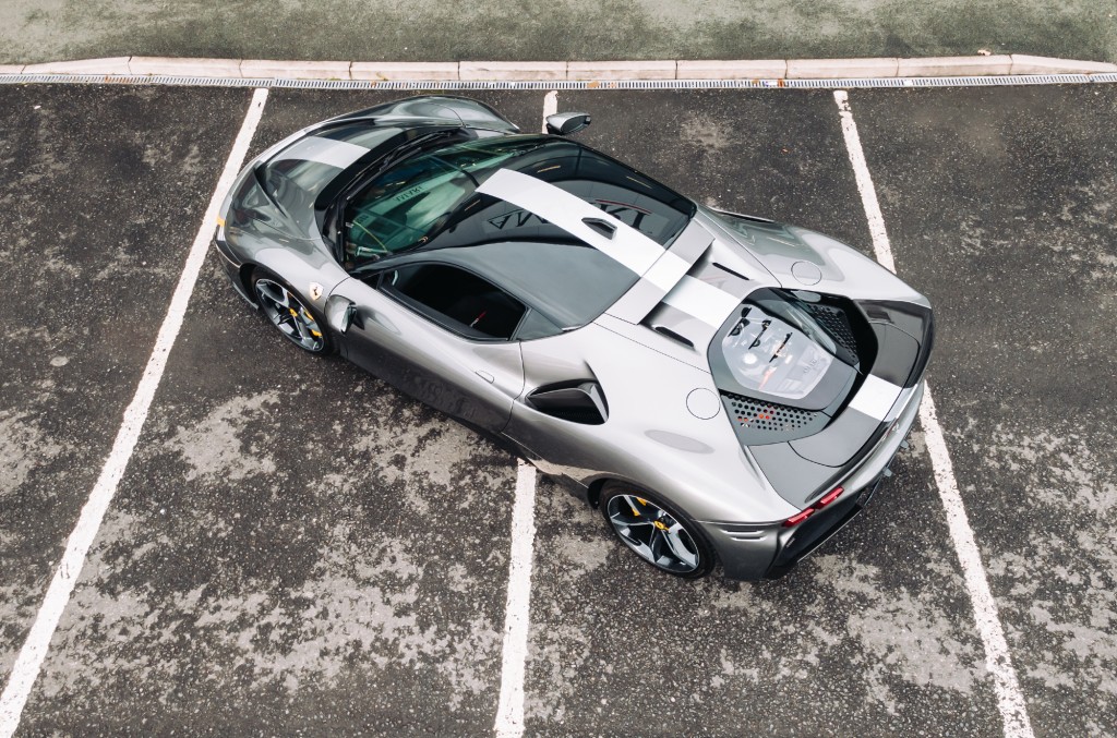 2021 Ferrari SF90 Stradale Assetto, 18/20