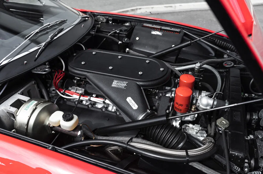 1972 Ferrari 365 GTB/4 Daytona engine