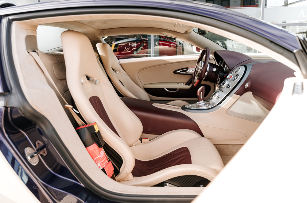 2007 BUGATTI VEYRON, 17/20