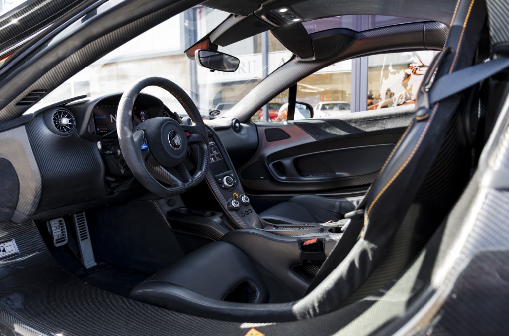 2016 MCLAREN P1, 6/20