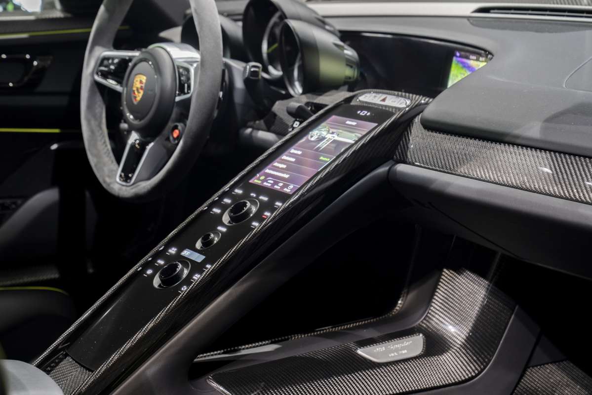 2014 Porsche 918 Spyder, 3/14