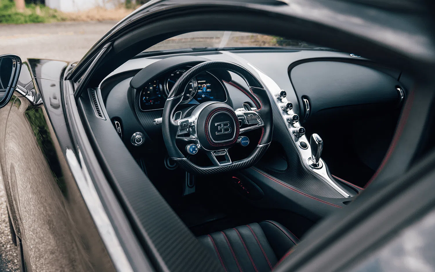 2016 Bugatti Chiron interior