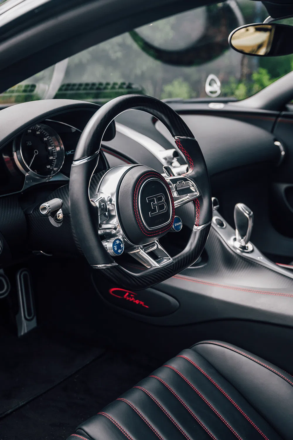 2016 Bugatti Chiron interior