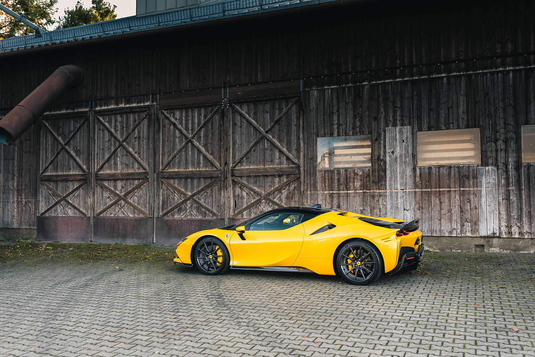 2021 Ferrari SF90 Assetto Fiorano, 4/8