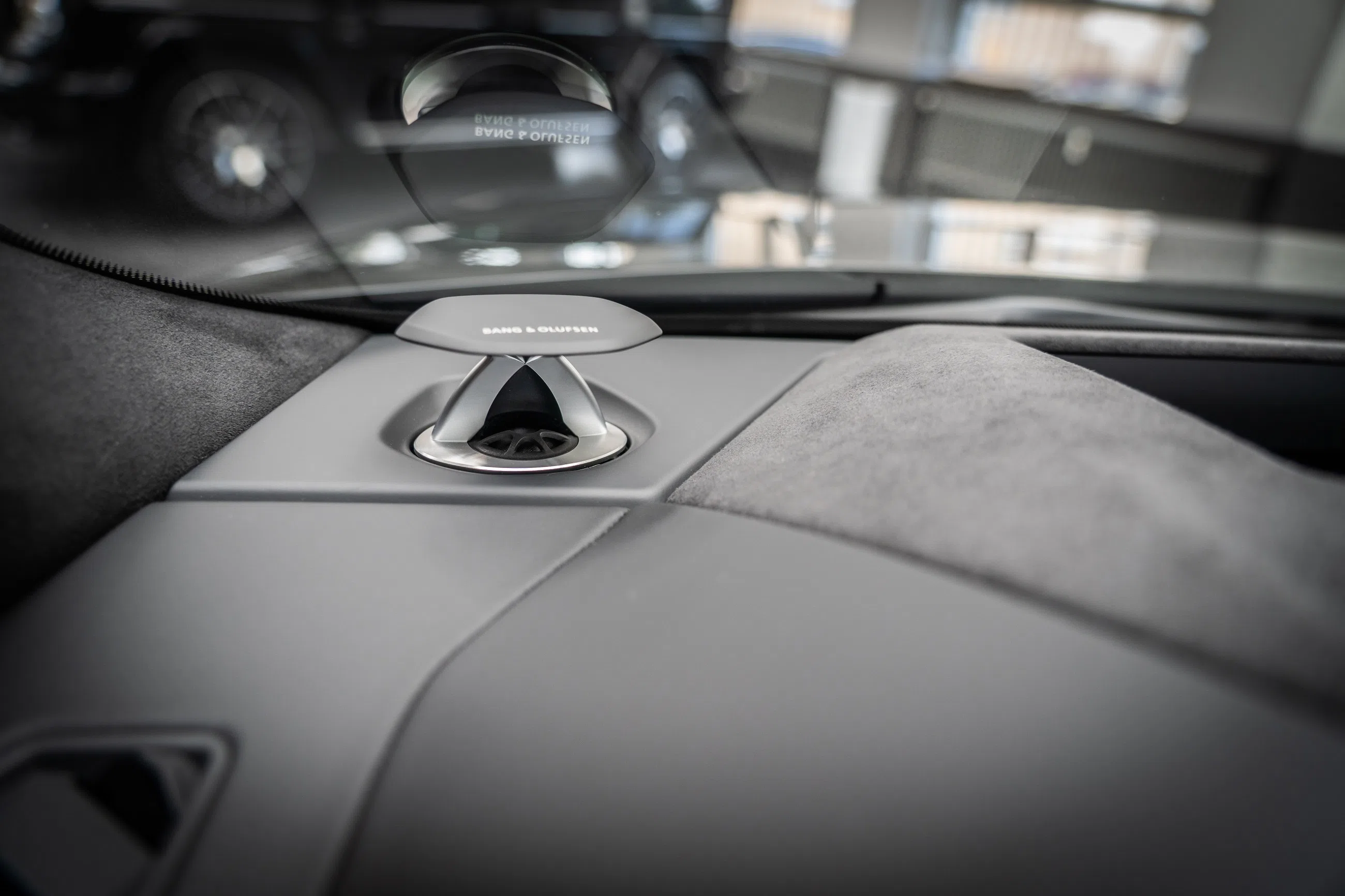 2022 Lamborghini URUS interior, center console, Black, Full leather