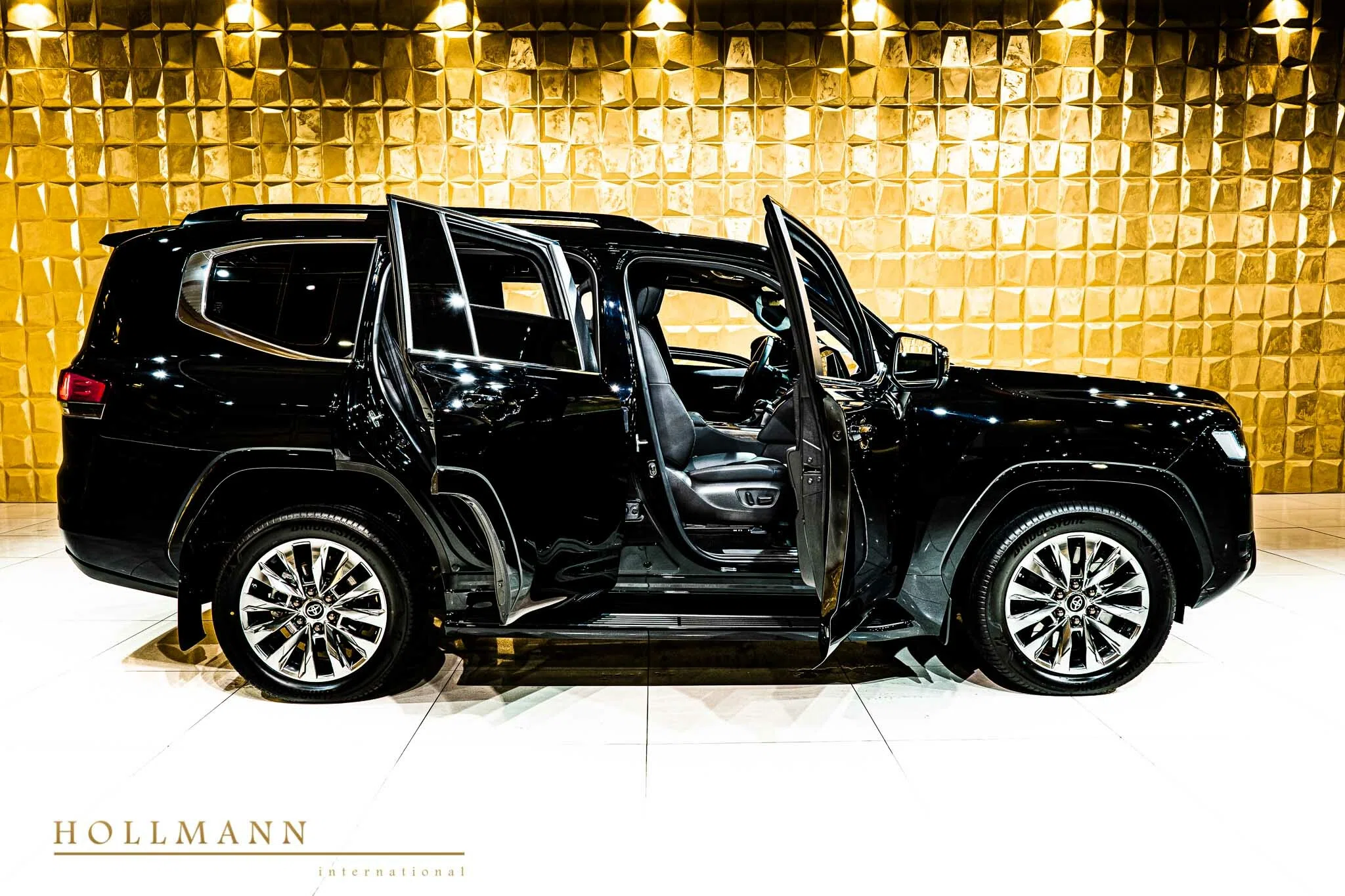 2021 Toyota Land Cruiser 300 ARMOURED VR7/B6