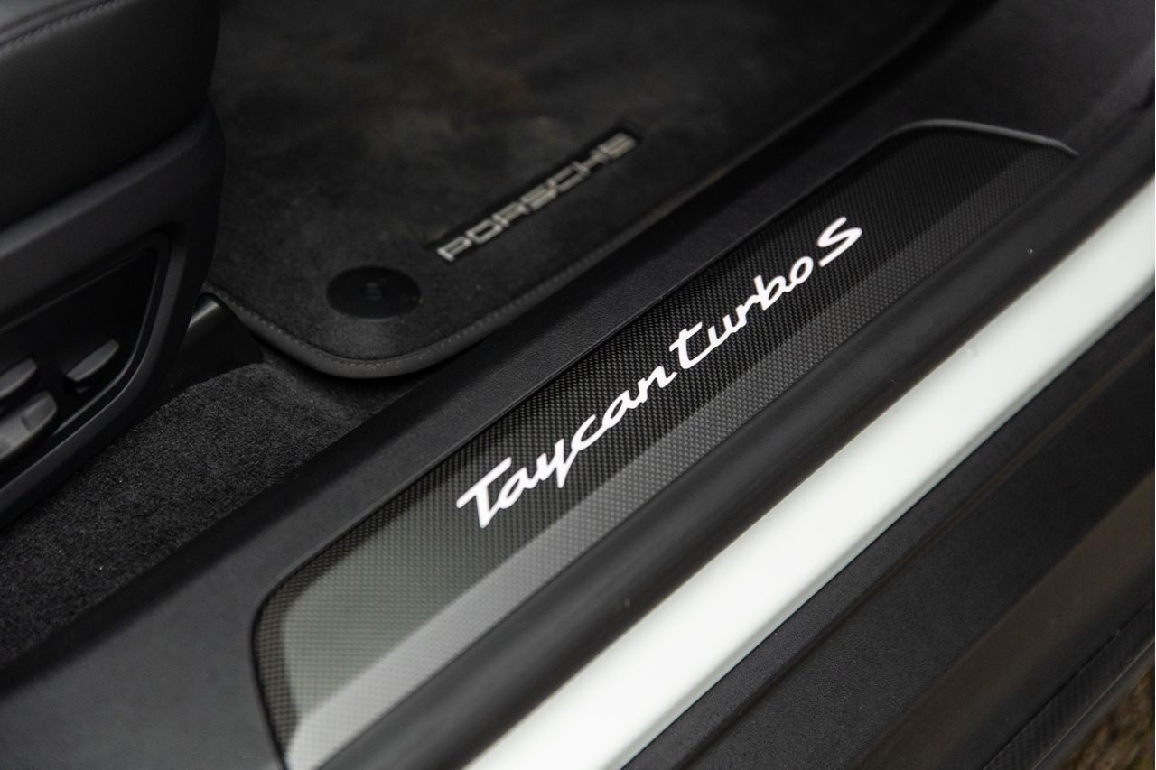 2021 Porsche Taycan Turbo S, 9/20