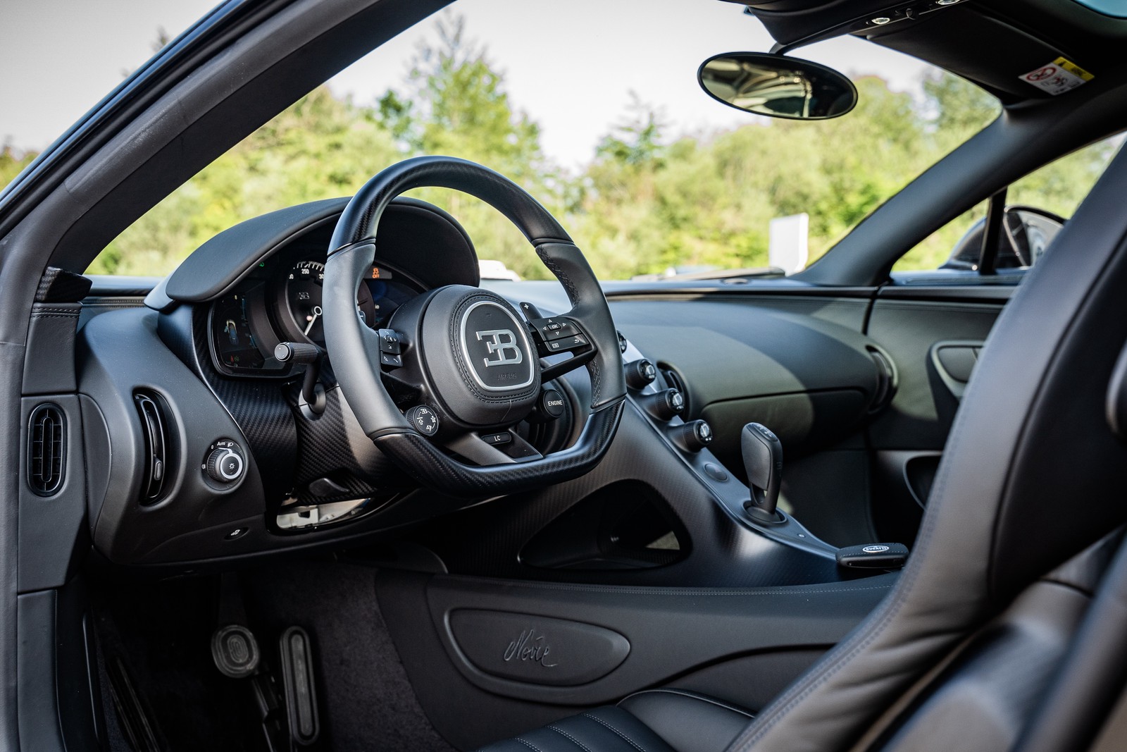 BUGATTI CHIRON EqDITION NOIRE 1 of 20, 3/17